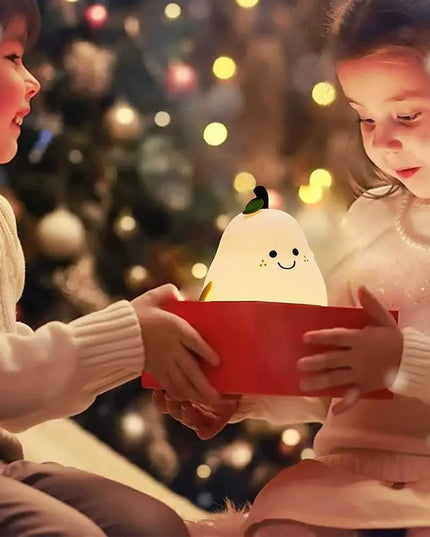 Cute Pear-Shaped Night Light for Kids: Dimmable Silicone Lamp with 7 Colors and USB Charging