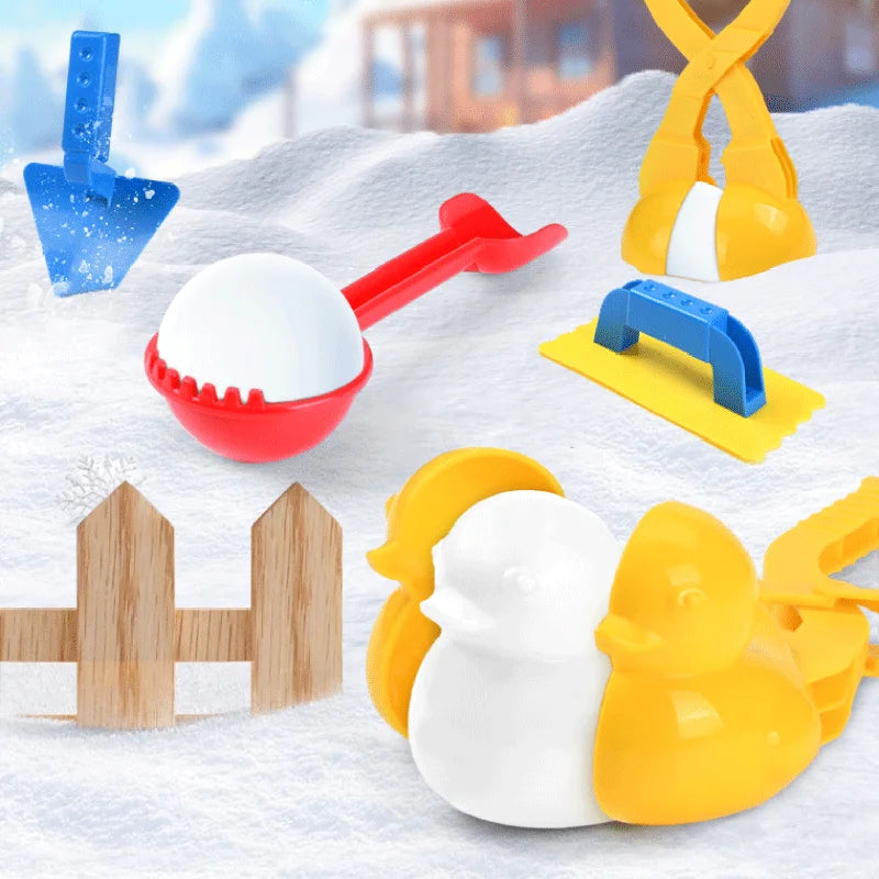 Kids' Shark Snowball Launcher: Plastic Toy with Grasping Clamps for Winter Fun